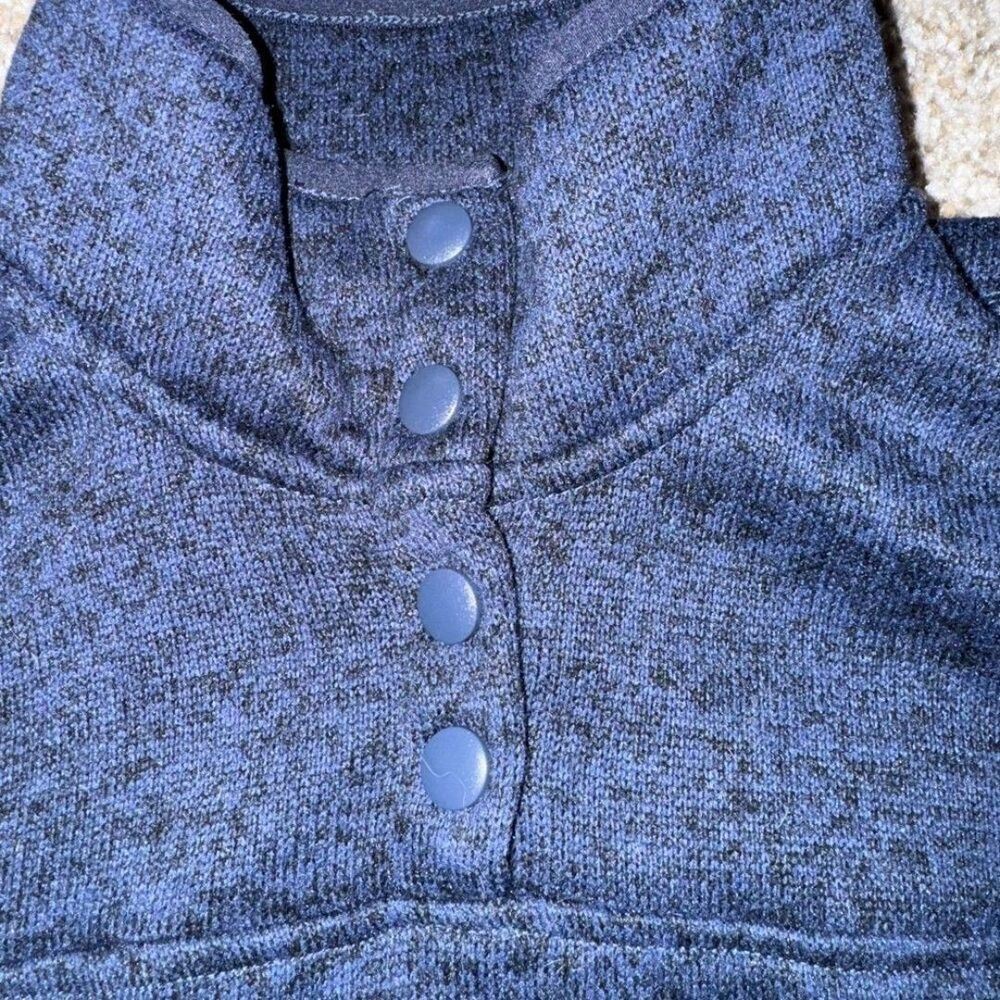 Navy Eddie Bauer fleece - Picture 3 of 4